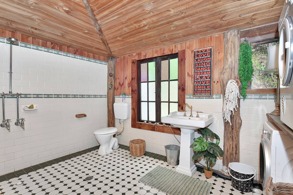 223 Rocky Creek Rd, Wollombi, NSW 2325