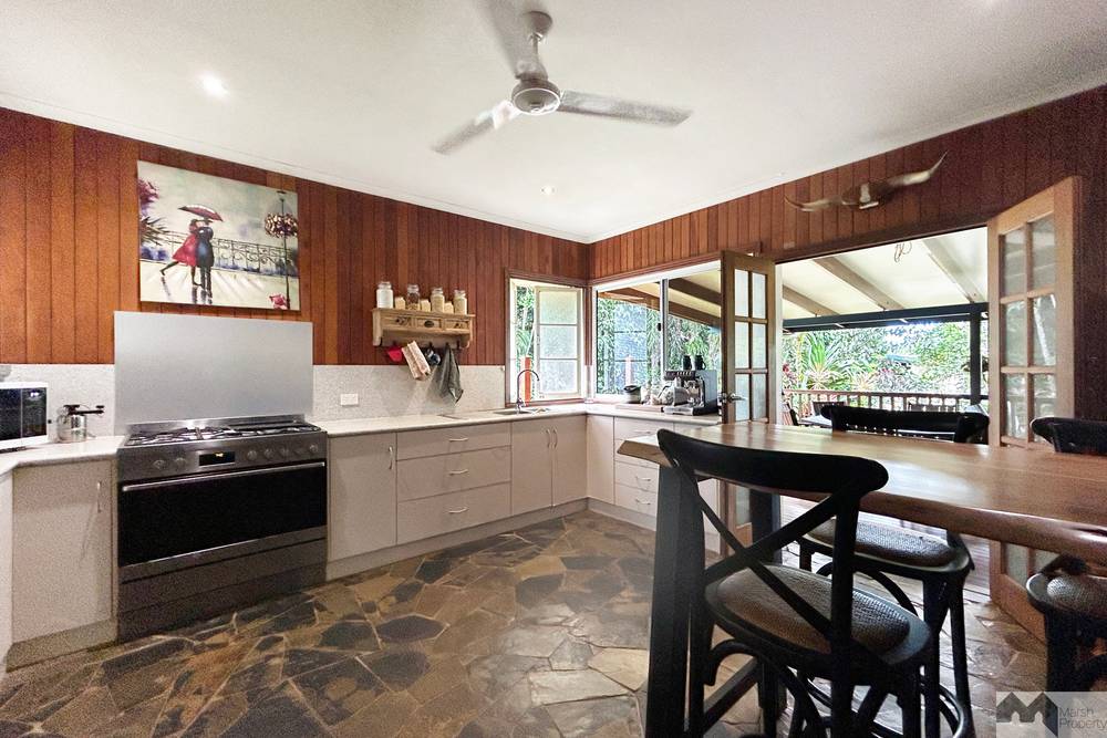 71 Booth Road, Utchee Creek, QLD 4871