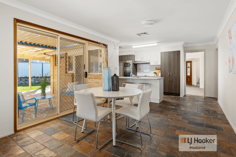 18 Nardoo Avenue, ABERGLASSLYN, NSW 2320