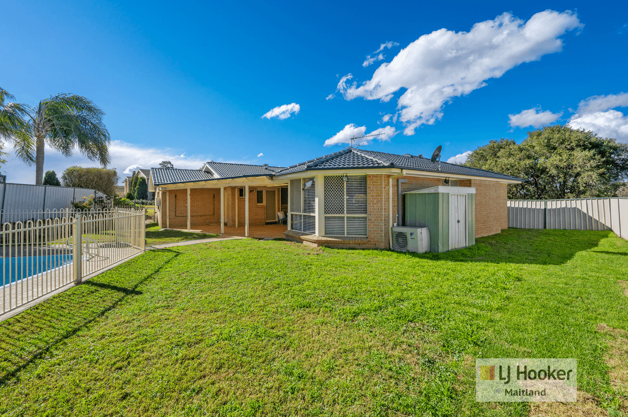 18 Nardoo Avenue, ABERGLASSLYN, NSW 2320