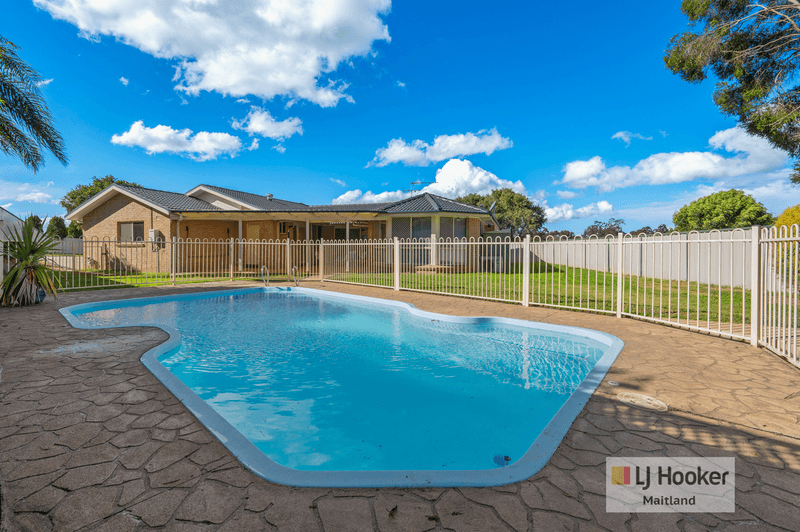 18 Nardoo Avenue, ABERGLASSLYN, NSW 2320