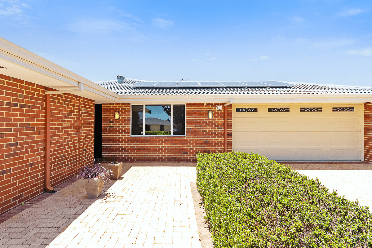 14 Tamblyn Close, Woodvale, WA 6026