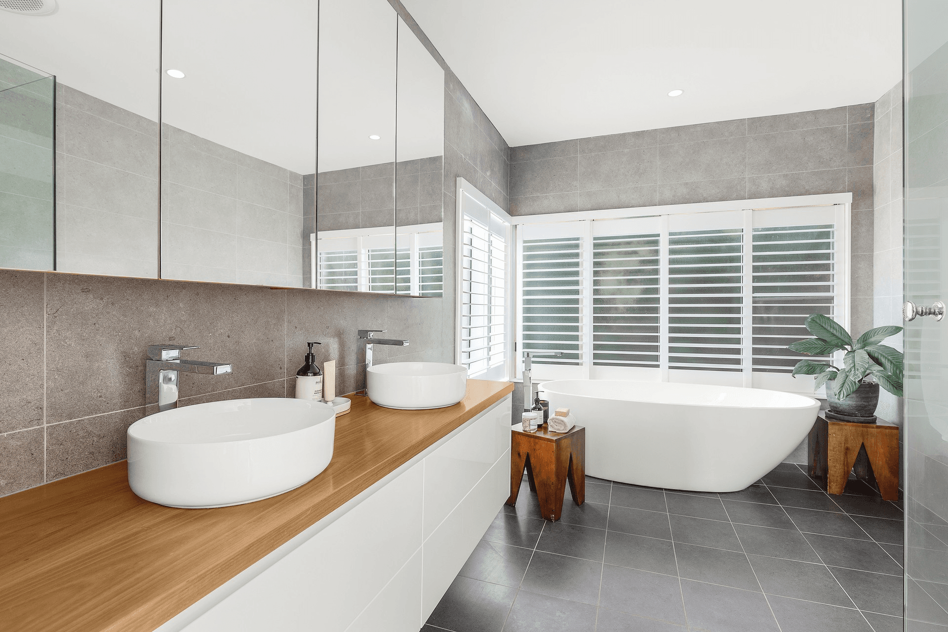 15 Waratah Parade, Narraweena, NSW 2099