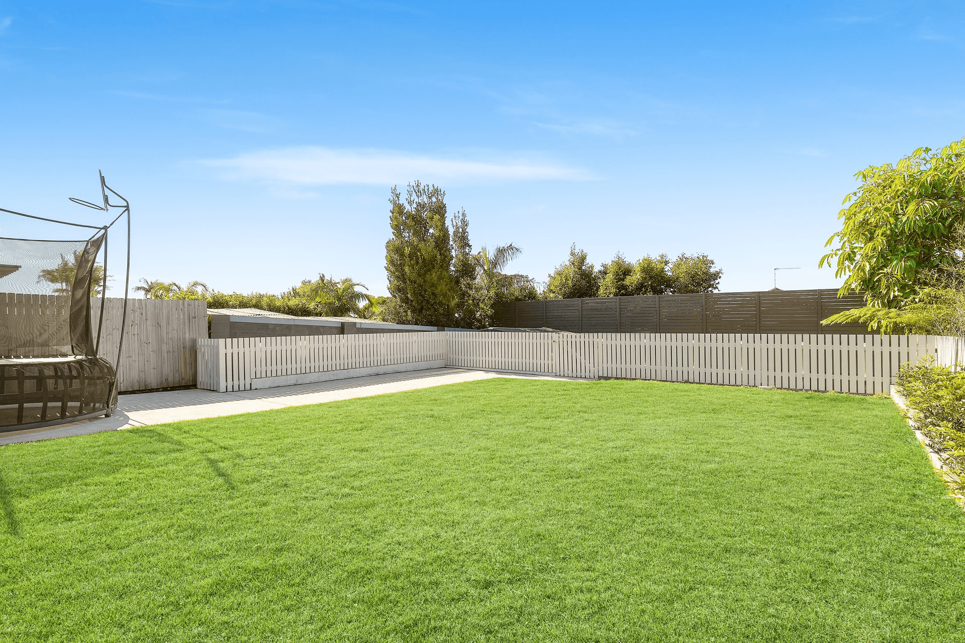 15 Waratah Parade, Narraweena, NSW 2099