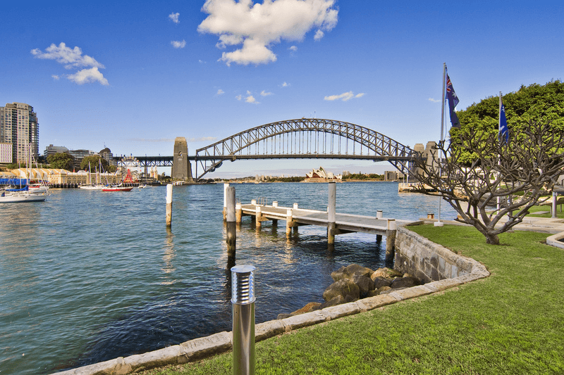 10/2a Henry Lawson Avenue, McMahons Point, NSW 2060