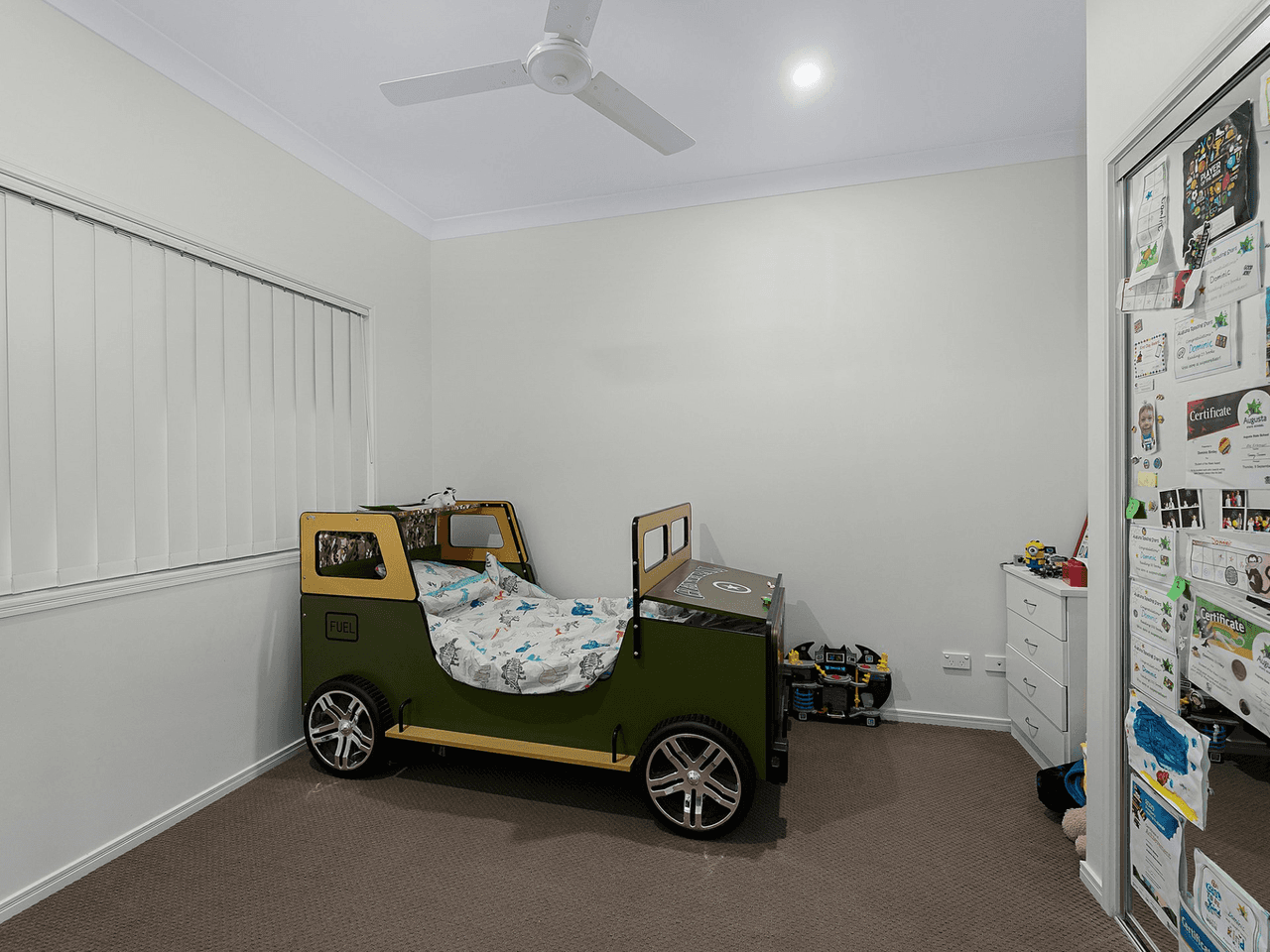 15 Raynuha Way, BROOKWATER, QLD 4300