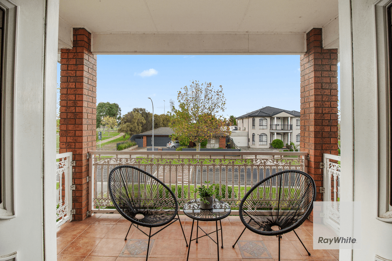 57 Tasman Crescent, TAYLORS LAKES, VIC 3038