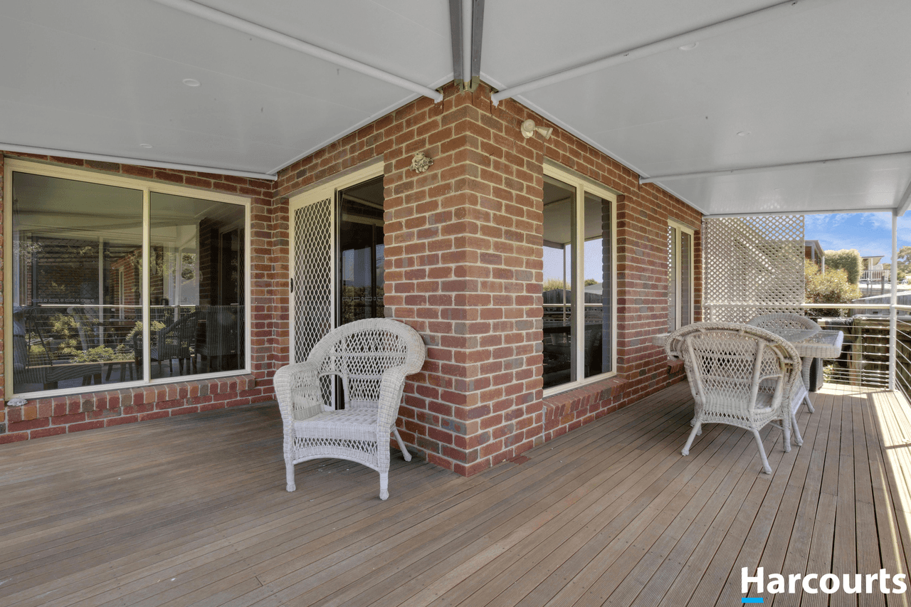 21 Norview Drive, LEONGATHA, VIC 3953