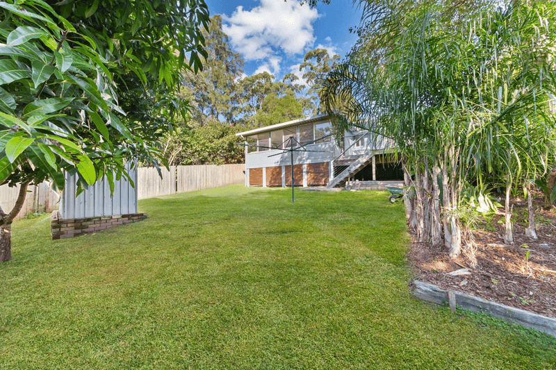 1 Binya Avenue, WYOMING, NSW 2250