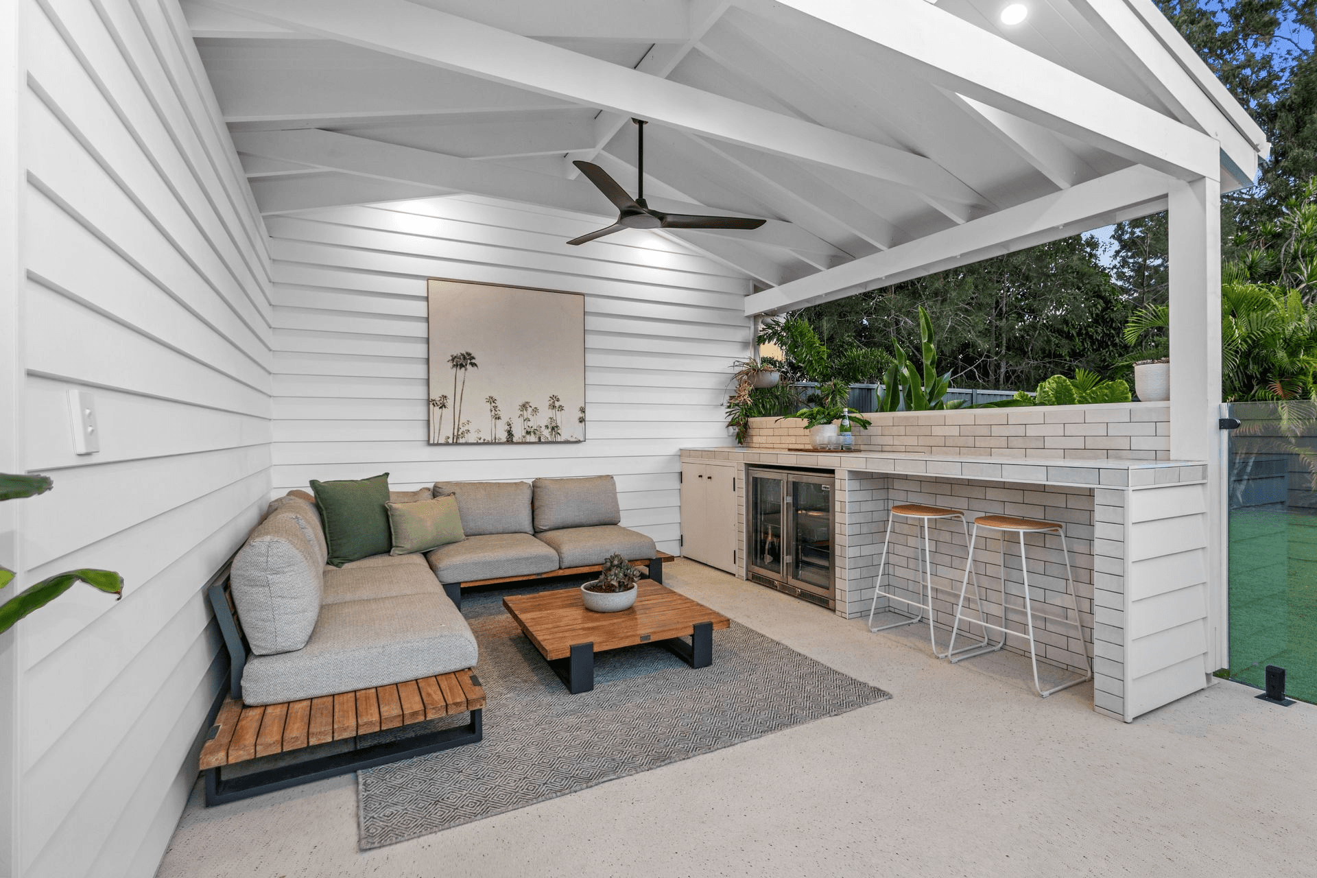 152 Laguna Avenue, Palm Beach, QLD 4221