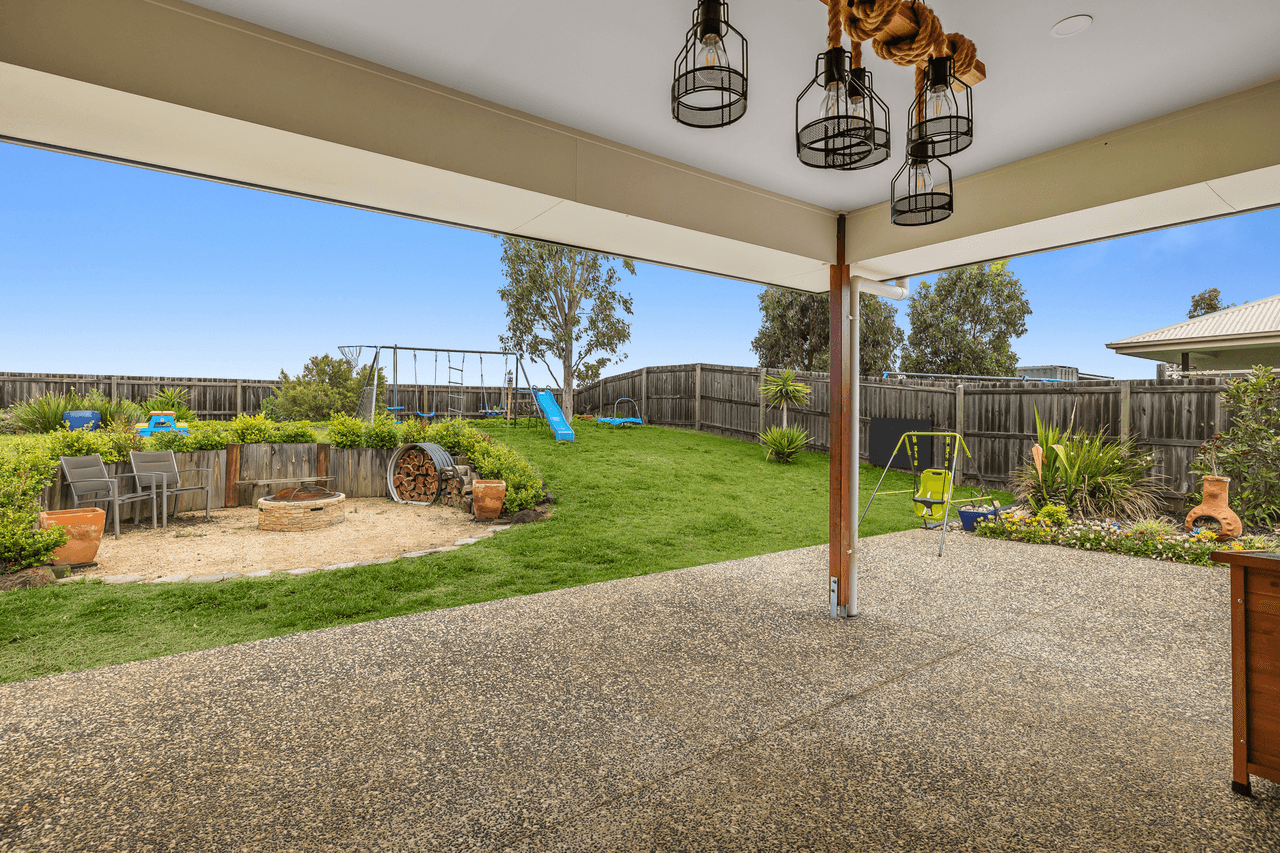 26 Magpie Drive, CAMBOOYA, QLD 4358