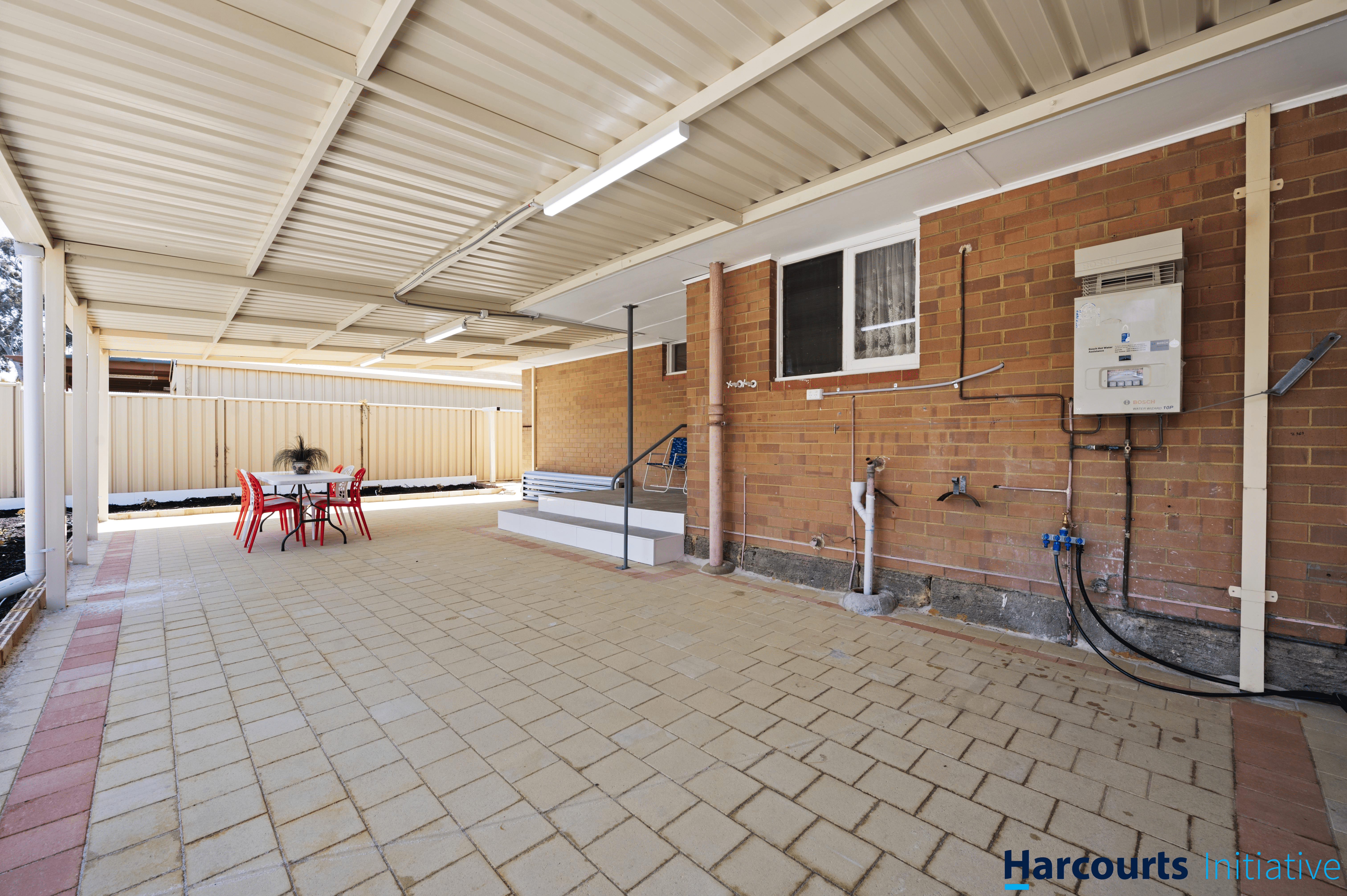 29 Golders Way, GIRRAWHEEN, WA 6064