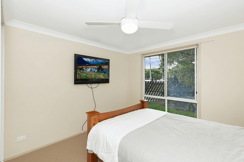 18 Macquarie Road, FENNELL BAY, NSW 2283