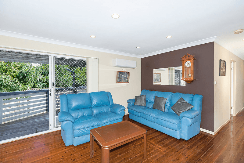 18 Macquarie Road, FENNELL BAY, NSW 2283