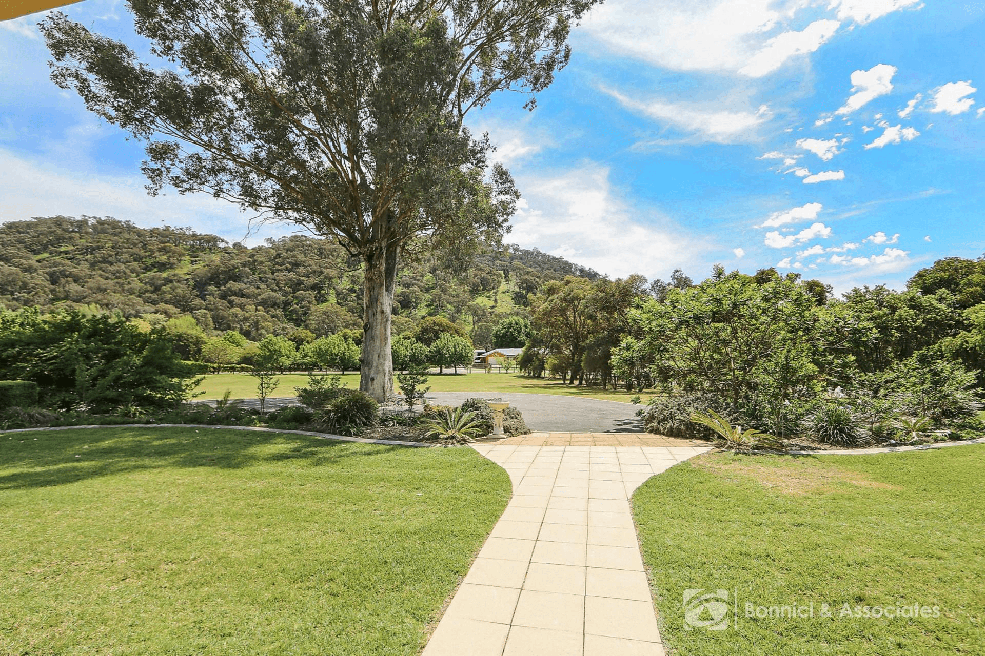 13 Lambourn Drive, Wodonga, VIC 3690