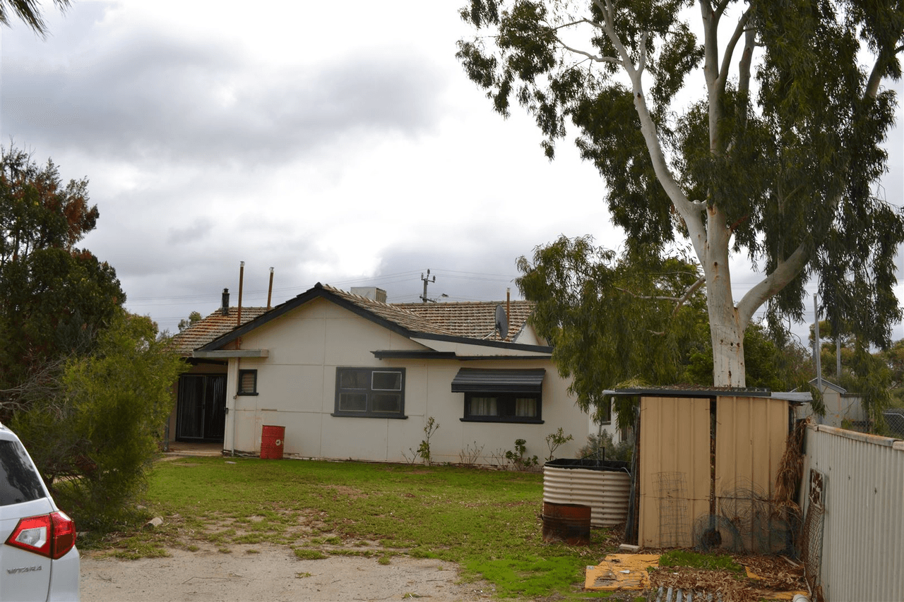 58 Railway Street, Trayning, WA 6488