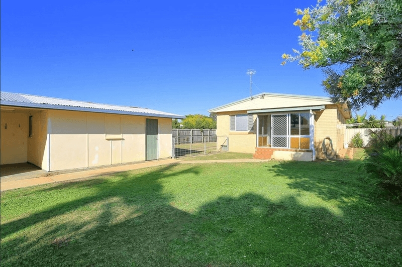 14 Hussey Street, AVENELL HEIGHTS, QLD 4670