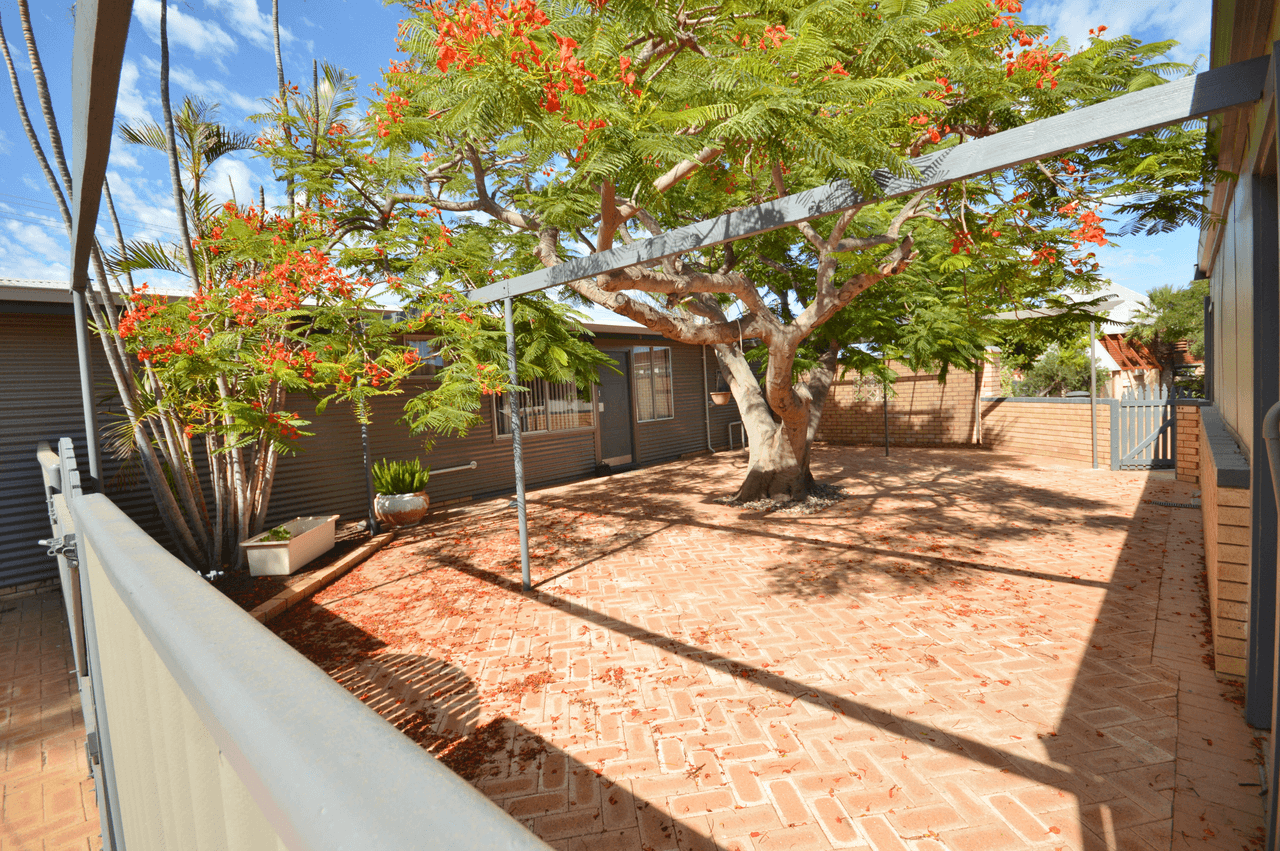 13 Maver Street, KALBARRI, WA 6536