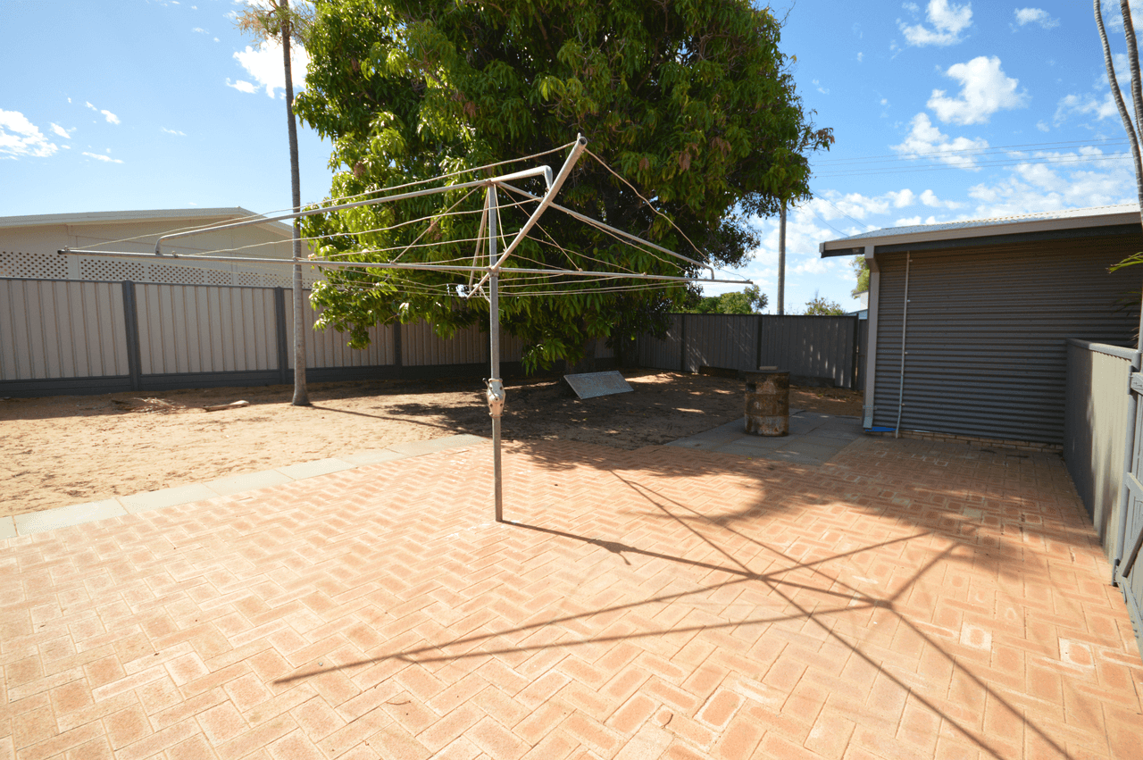 13 Maver Street, KALBARRI, WA 6536