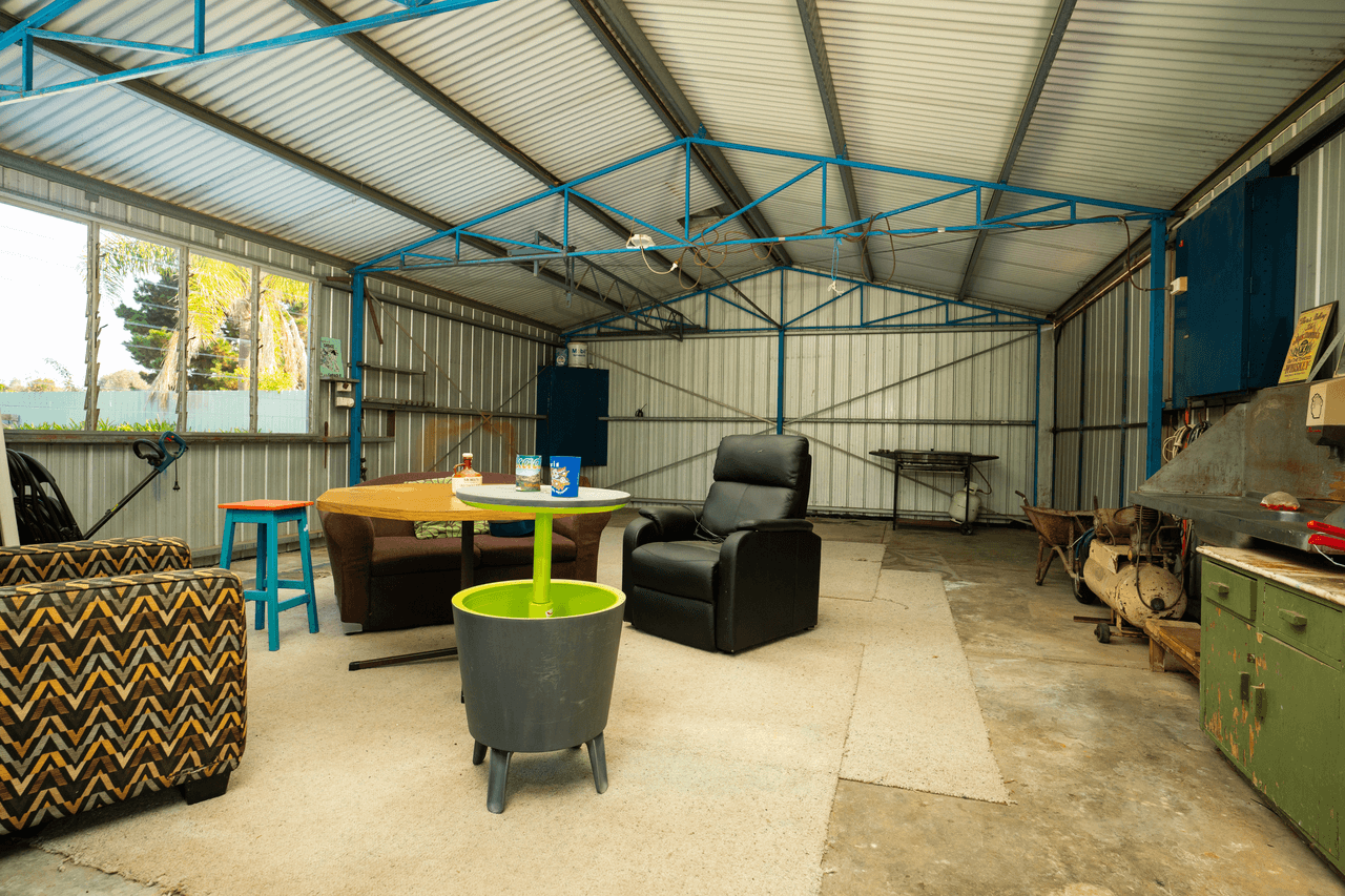 5 Buckland Court, BURRUMBUTTOCK, NSW 2642