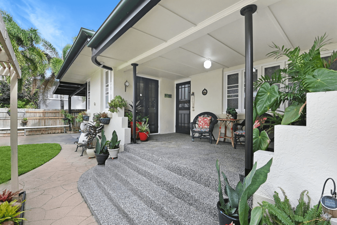 10 Albury Street, PIMLICO, QLD 4812