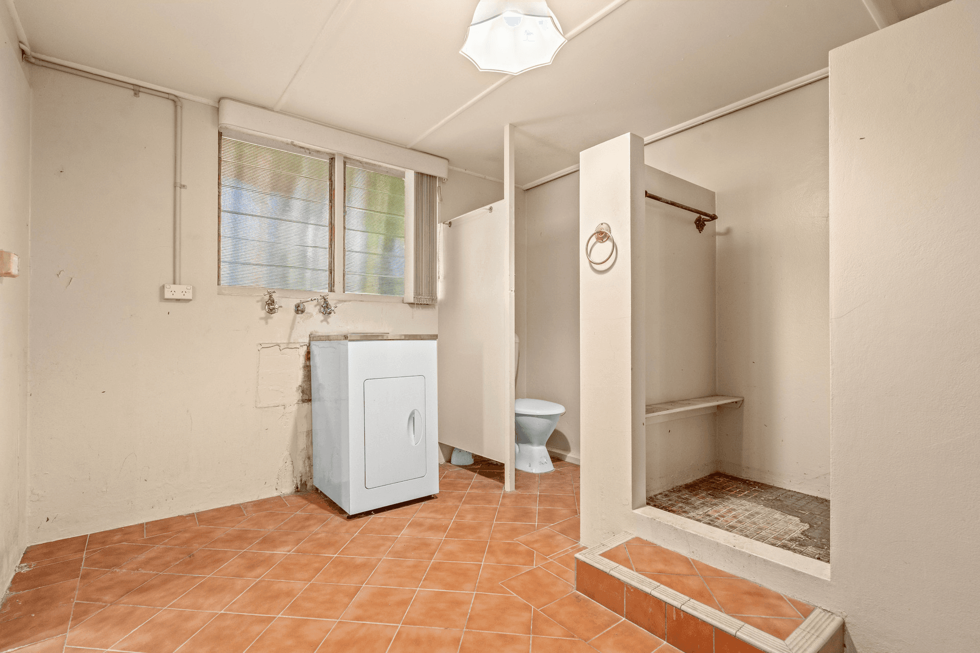 33 Victoria Road, Woy Woy, NSW 2256
