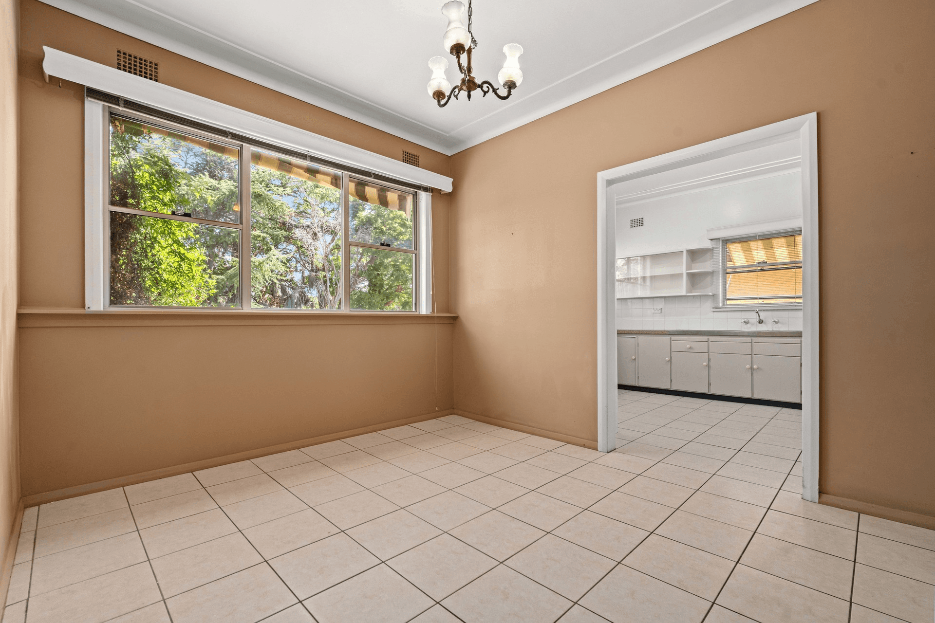 33 Victoria Road, Woy Woy, NSW 2256