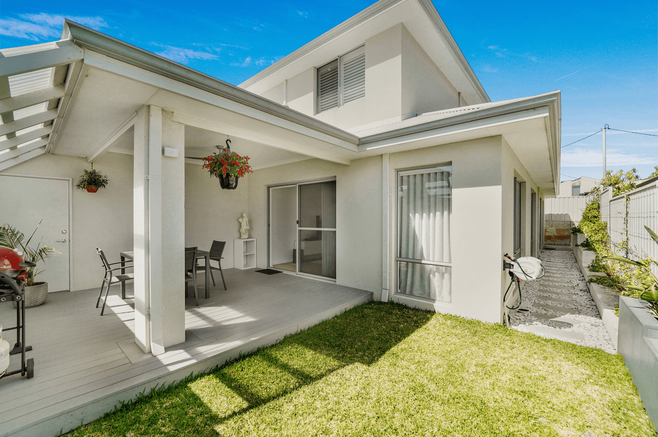 76 Tifera Circle, KALLAROO, WA 6025