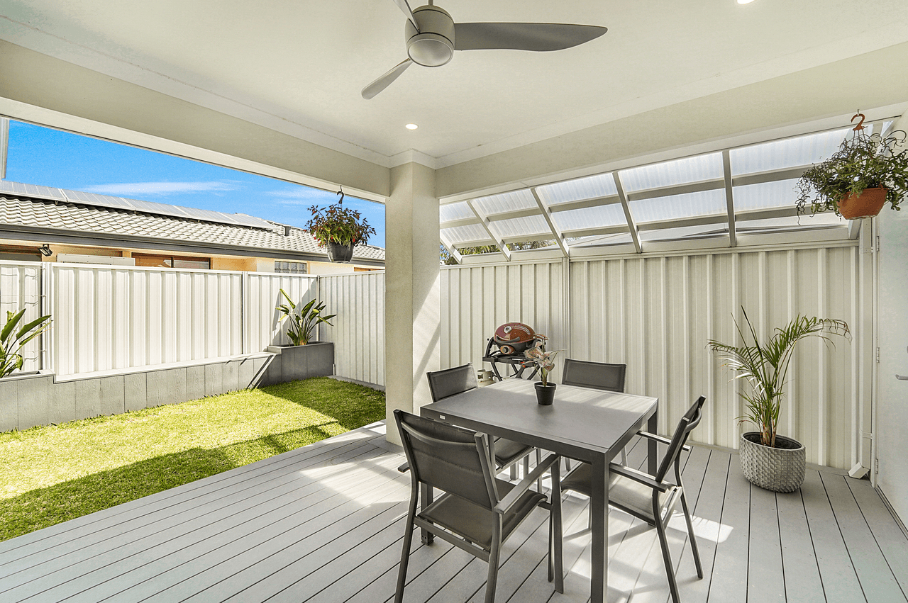 76 Tifera Circle, KALLAROO, WA 6025