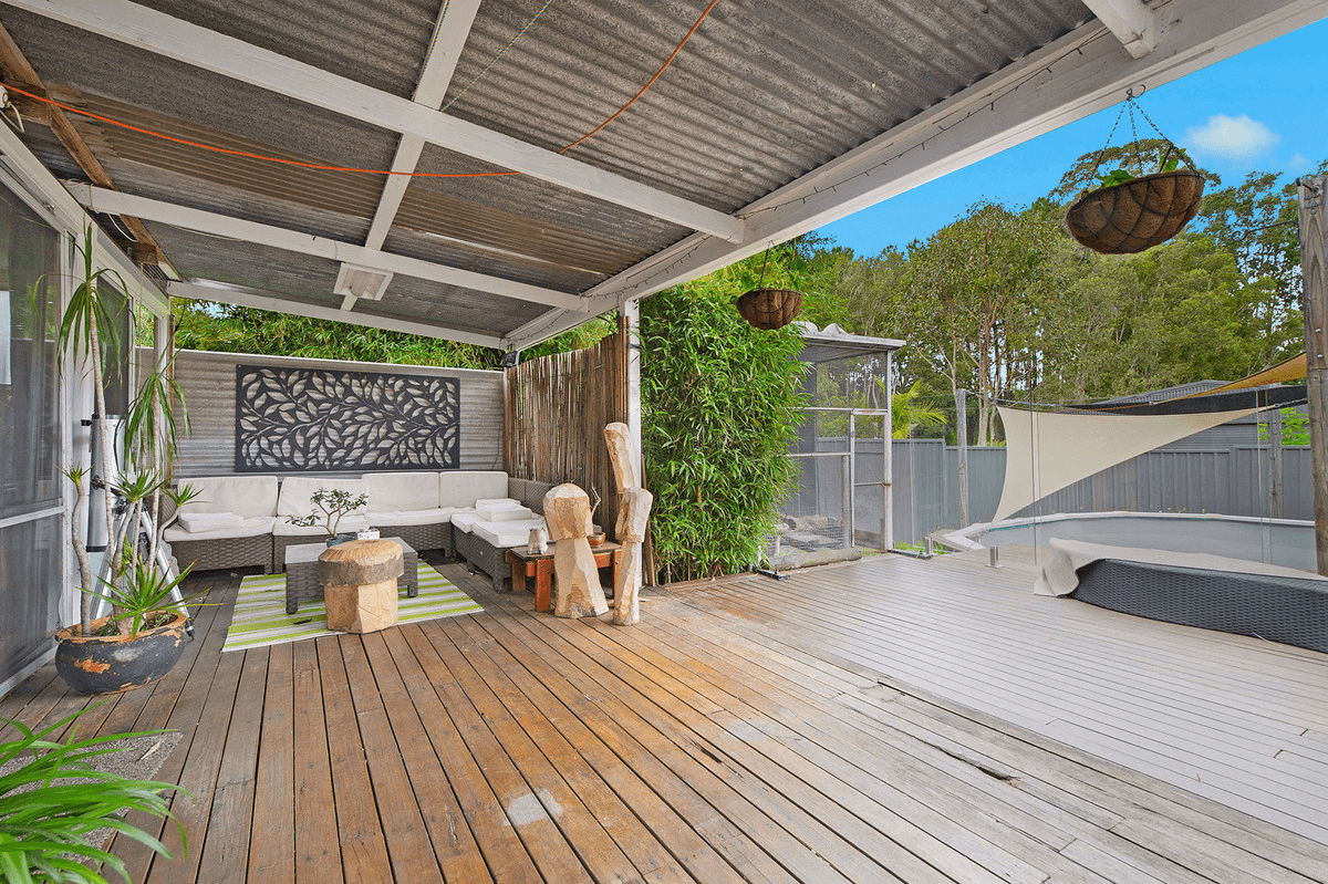 16 Thomas Street, JOHNS RIVER, NSW 2443