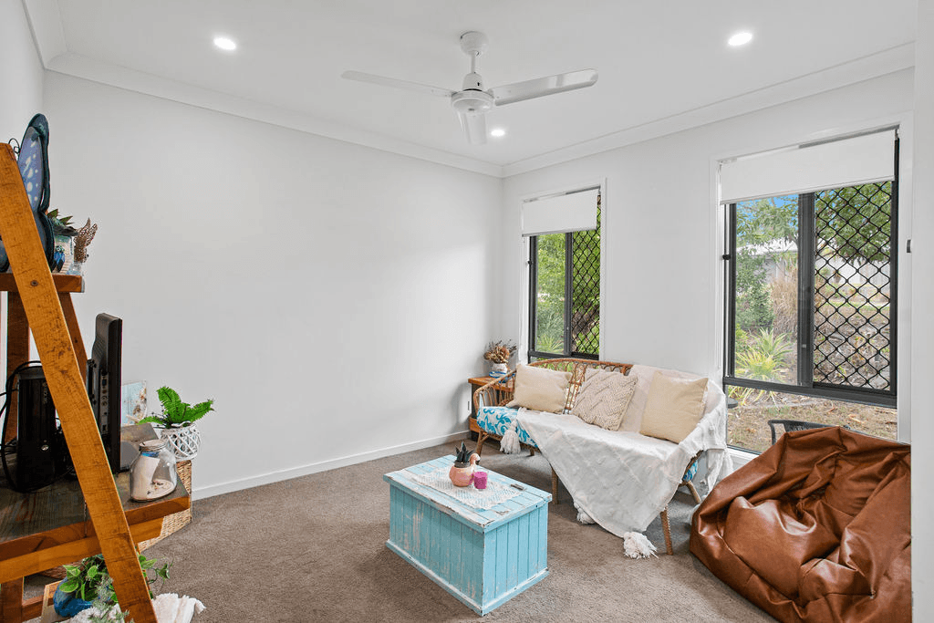 16 Kambu Close, Karalee, QLD 4306