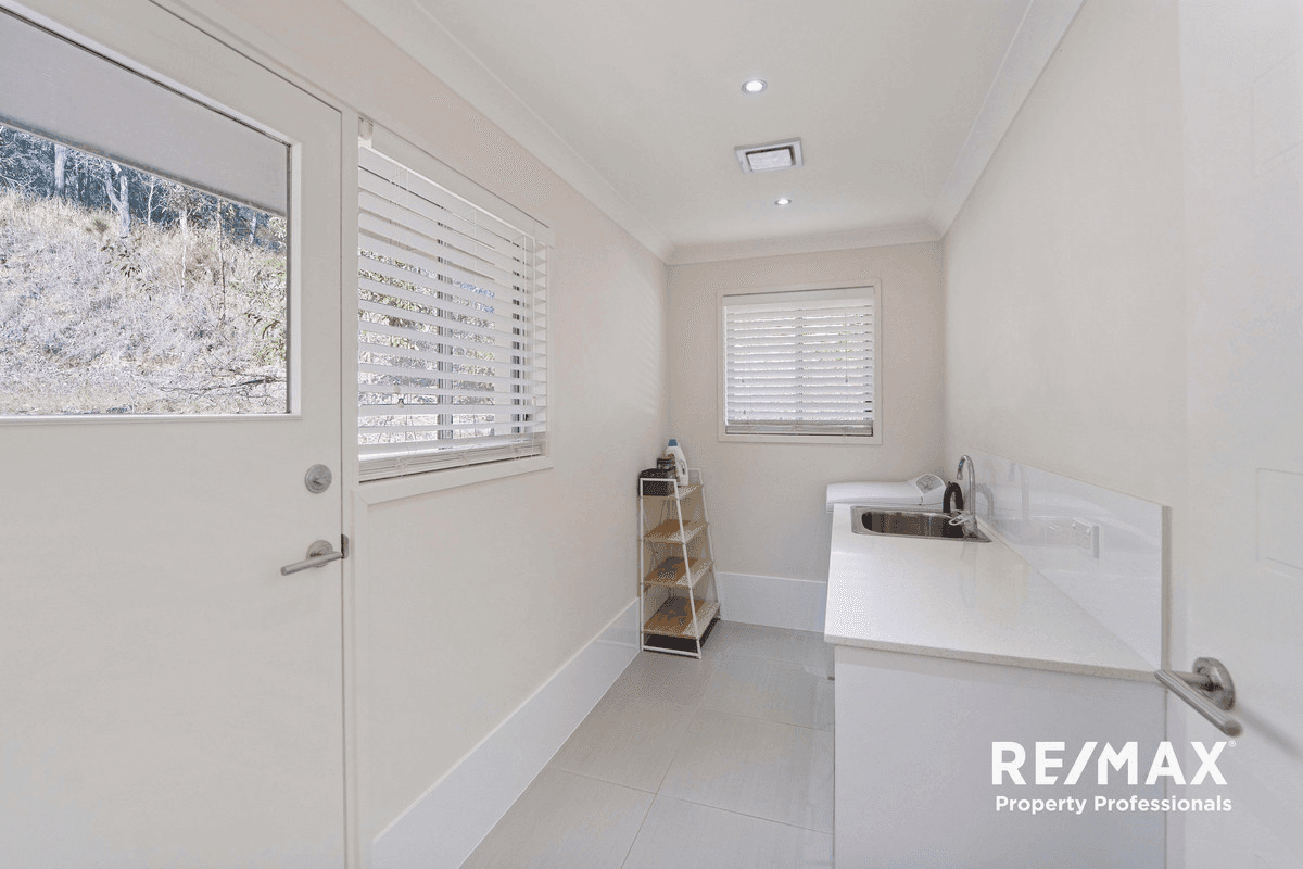 2-12 Cherry Tree Court, Boyland, QLD 4275