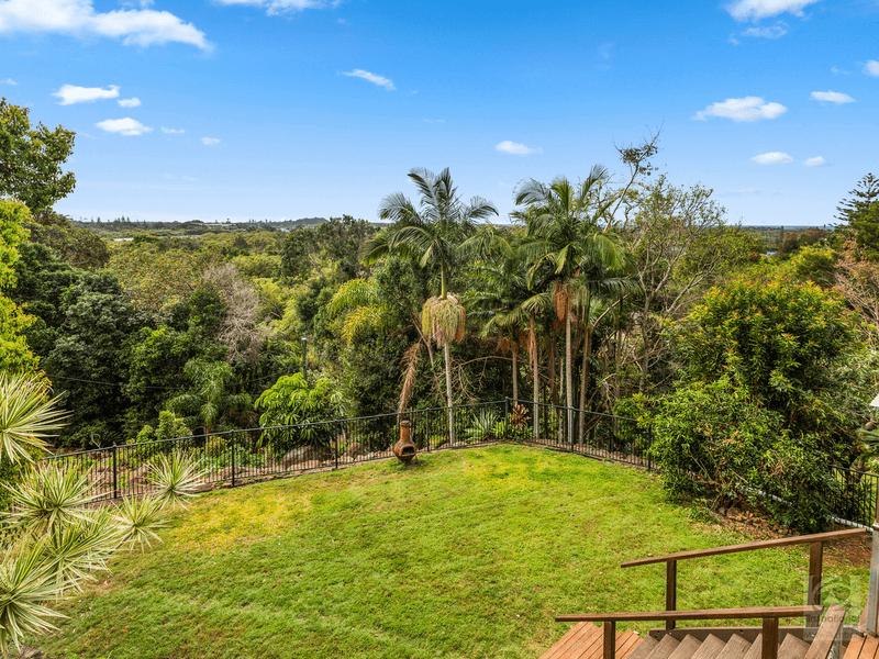 19 Hibiscus Parade, Banora Point, NSW 2486