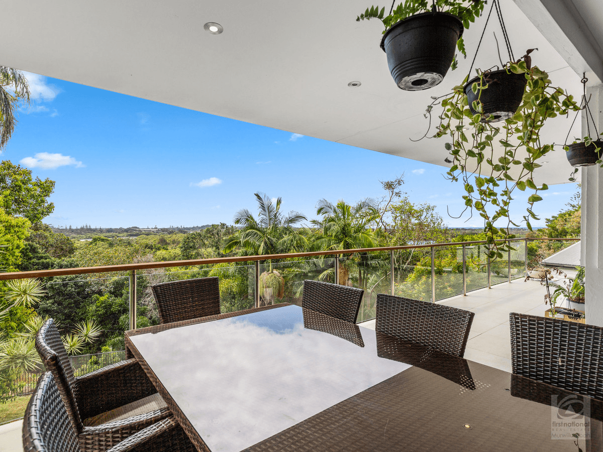 19 Hibiscus Parade, Banora Point, NSW 2486