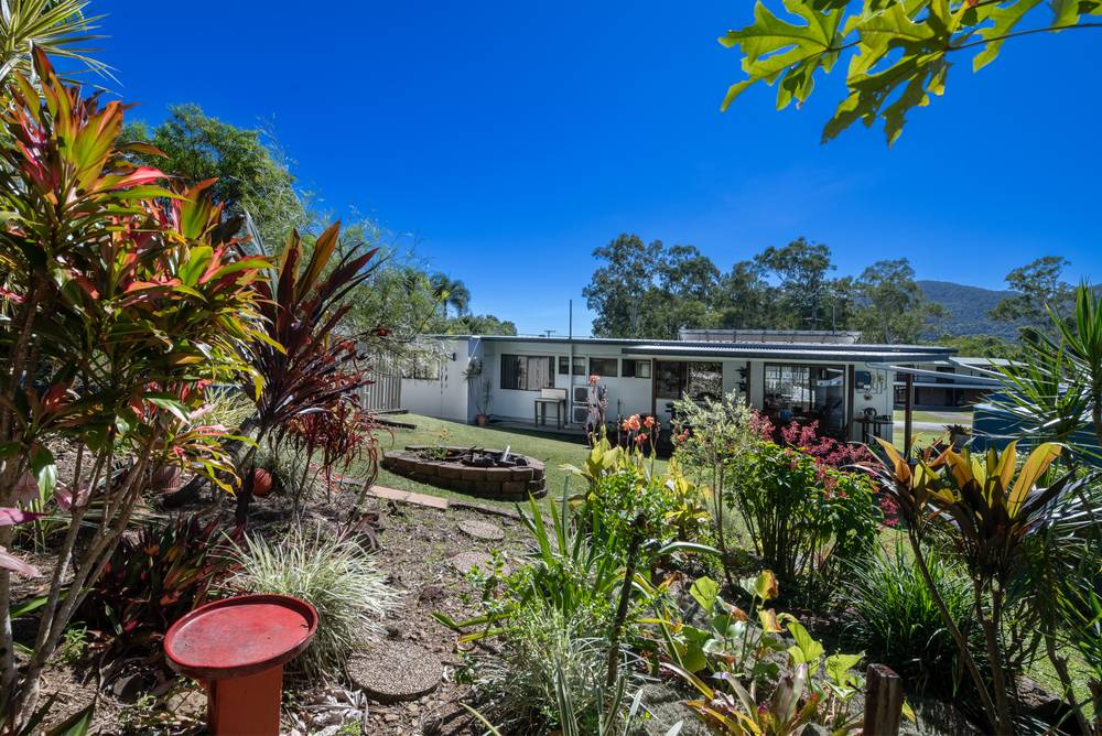 46 Davison Road, WILSON BEACH, QLD 4800