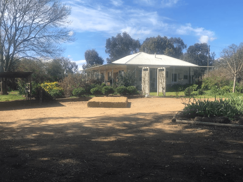 1022 Rivers Road, CANOWINDRA, NSW 2804