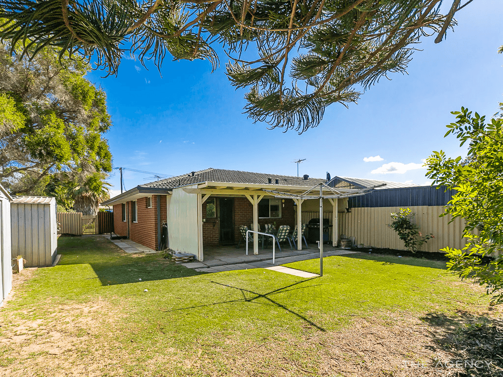 12B Glenside Crescent, Craigie, WA 6025