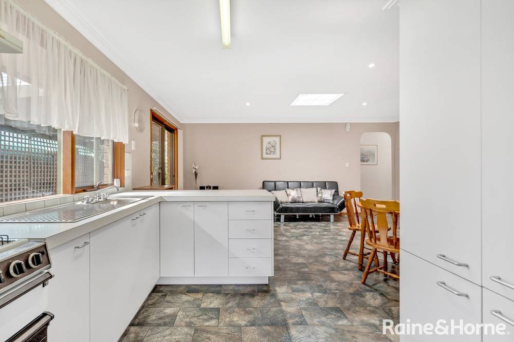 30 Southern Crescent, CRAIGIEBURN, VIC 3064