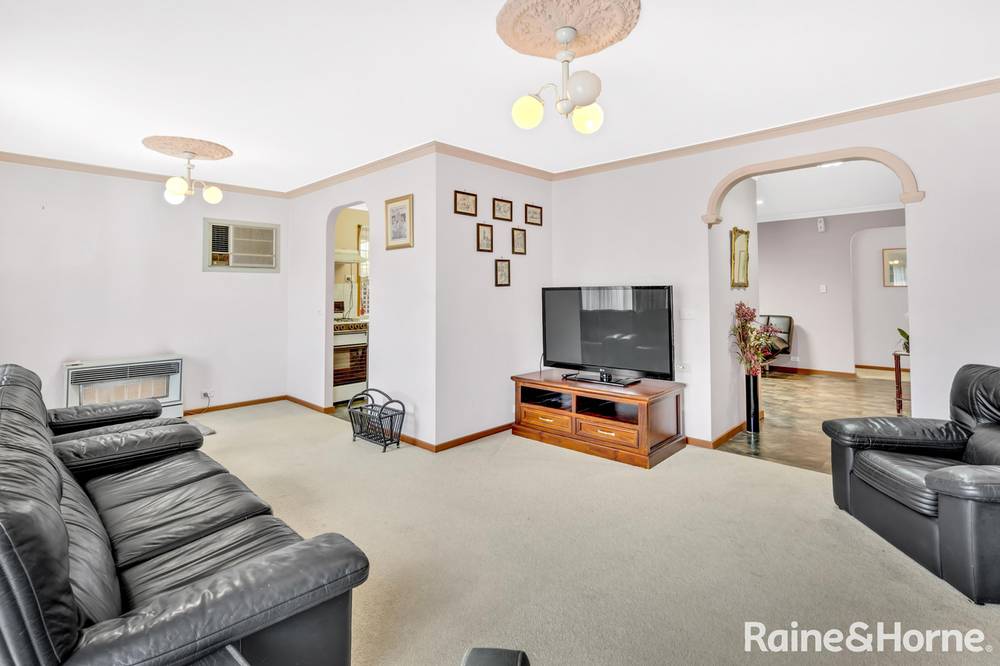 30 Southern Crescent, CRAIGIEBURN, VIC 3064