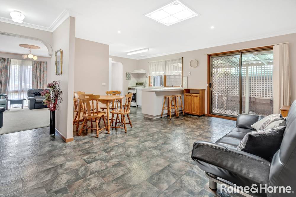 30 Southern Crescent, CRAIGIEBURN, VIC 3064