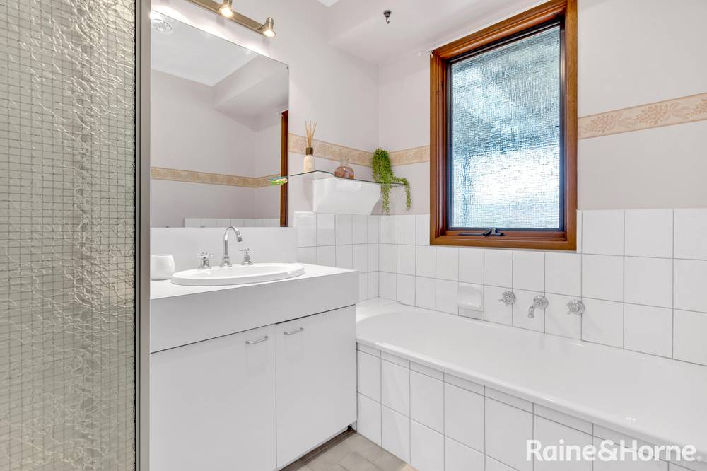 30 Southern Crescent, CRAIGIEBURN, VIC 3064