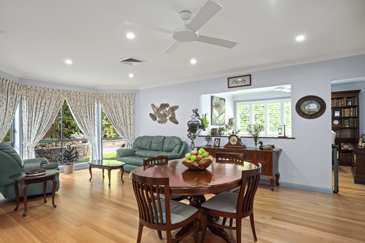 8 Cove Boulevard, SHELL COVE, NSW 2529