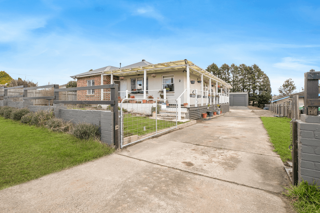 24 Beaconsfield Road, MOSS VALE, NSW 2577