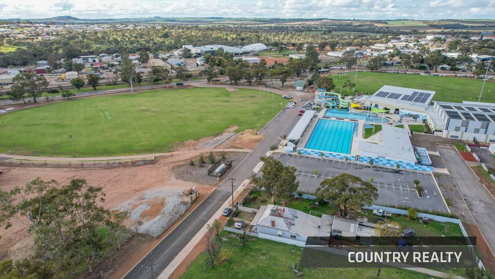 8 Henry Street, Northam, WA 6401