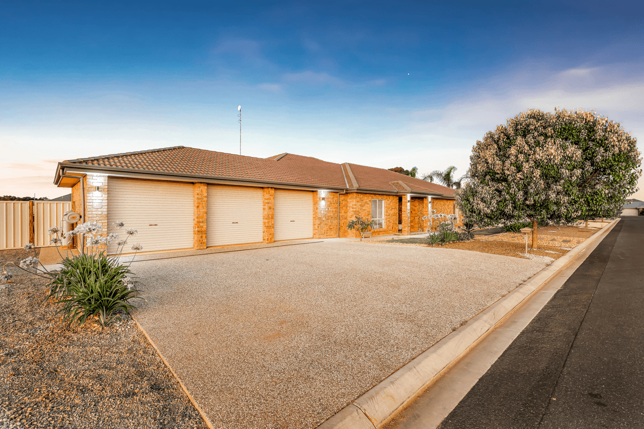 1 Teakle Court, ANGLE VALE, SA 5117