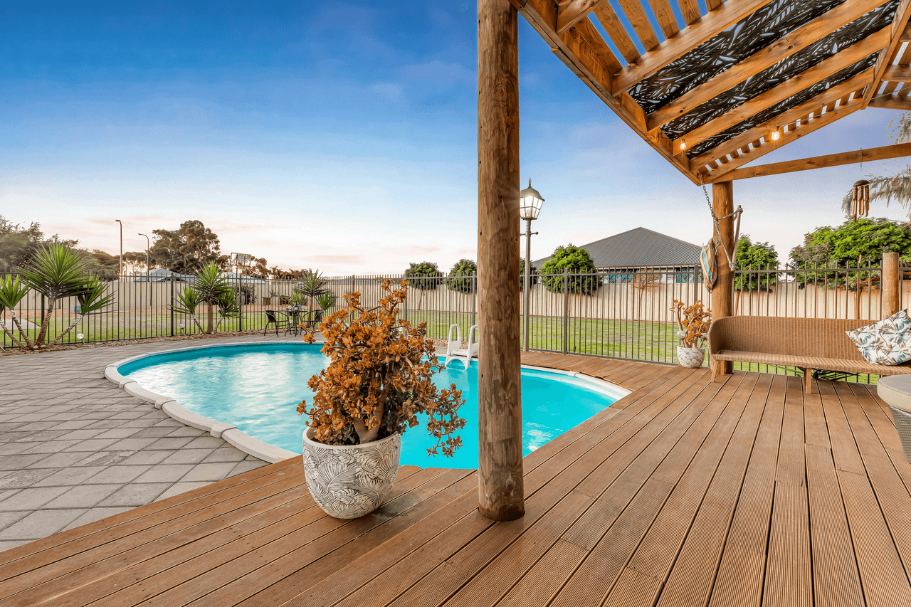 1 Teakle Court, ANGLE VALE, SA 5117