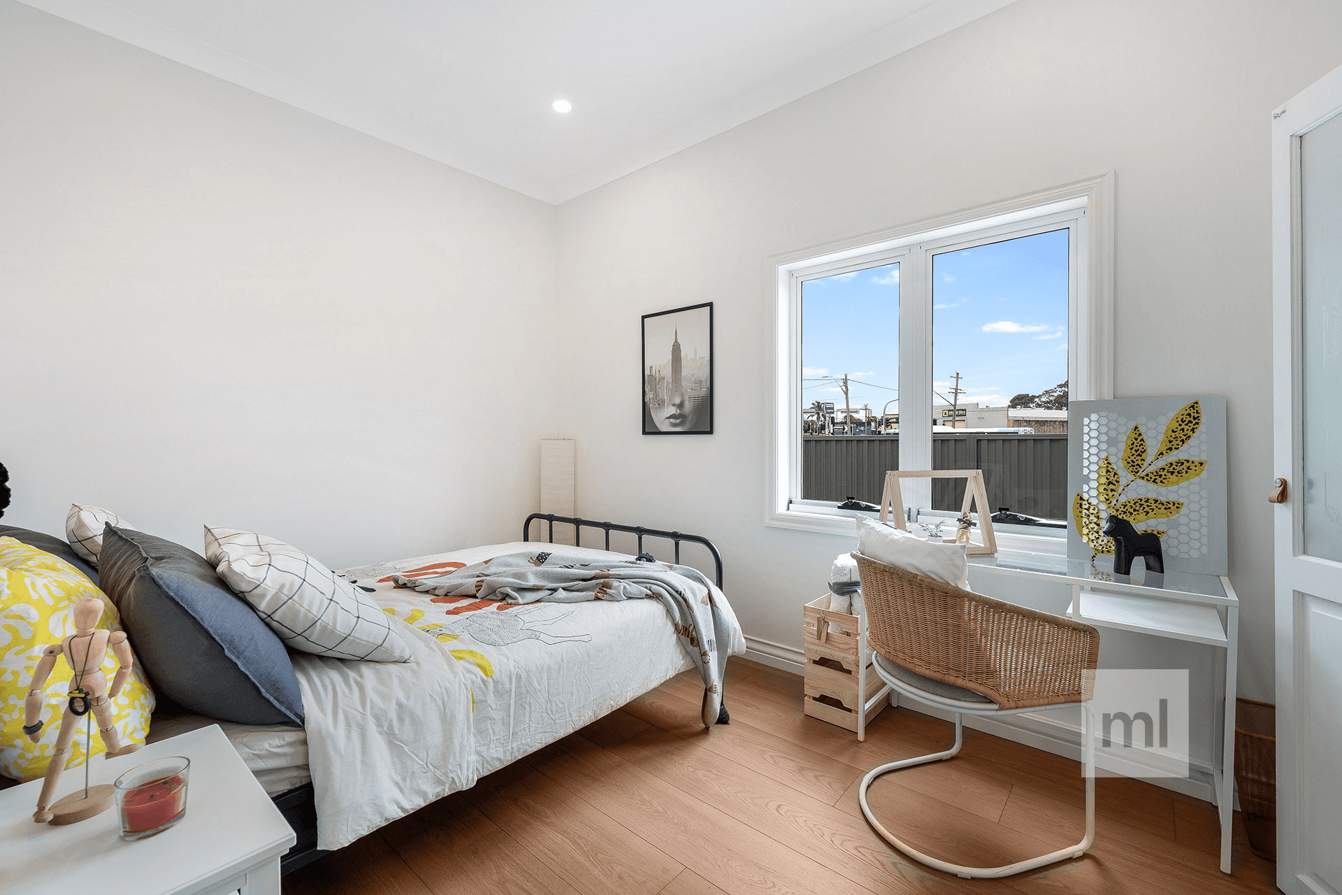 2 Moorebank Avenue, MOOREBANK, NSW 2170