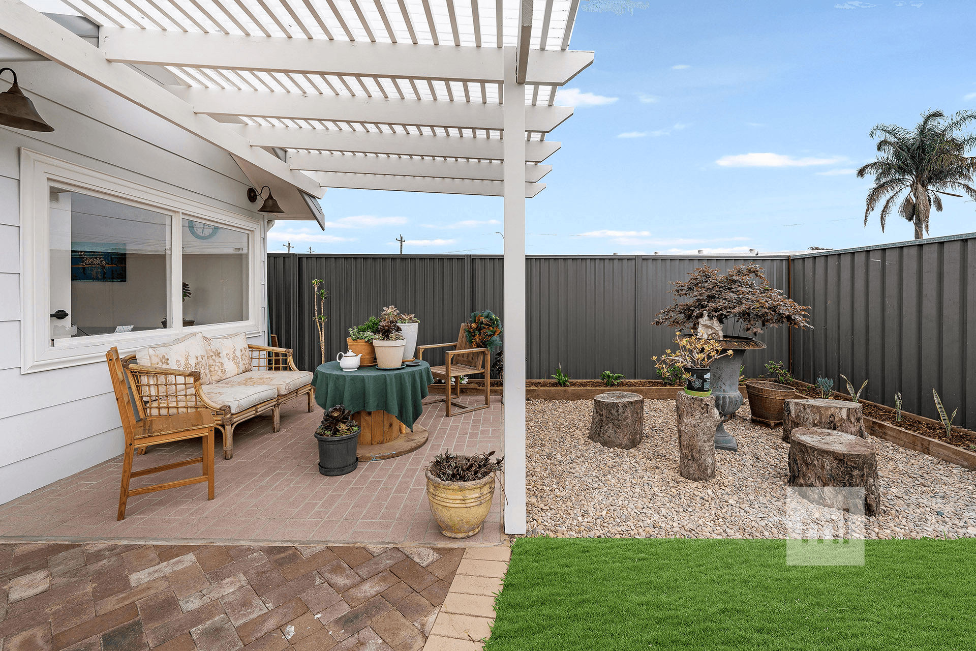 2 Moorebank Avenue, MOOREBANK, NSW 2170