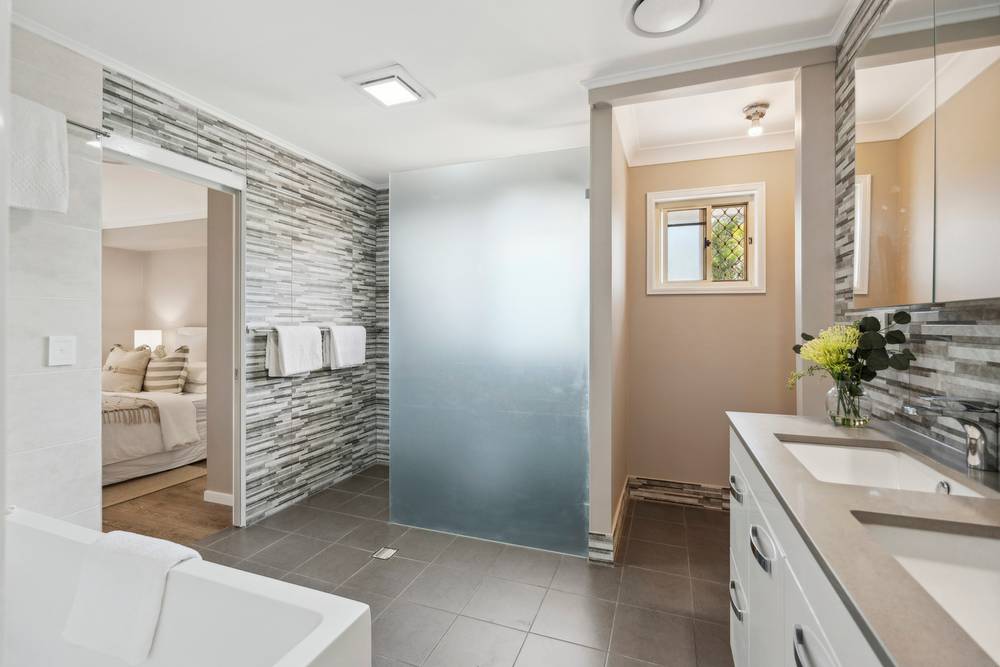23 Collina Crescent, FOREST LAKE, QLD 4078