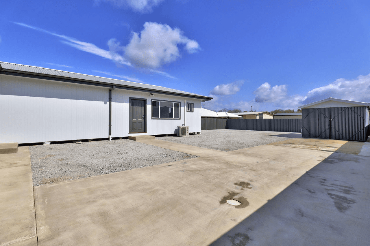 127 Macauley Street, DENILIQUIN, NSW 2710